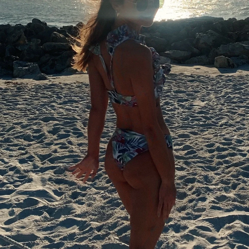 Tropical Print Ruffle Bikini - Picture 6 of 7